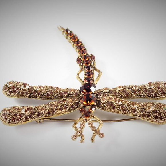 Large Statement Dragonfly Brooch in fashion topaz hued rhinestones - Picture 5 of 15